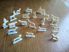 Lot de 20 anciennes figurines