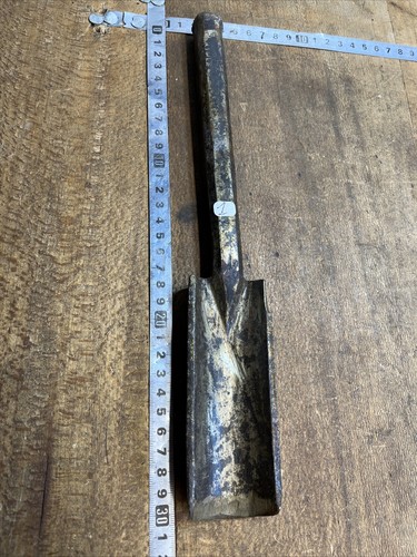 Old tool outil - 1,