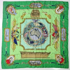 Authentique foulard HERMES "Le