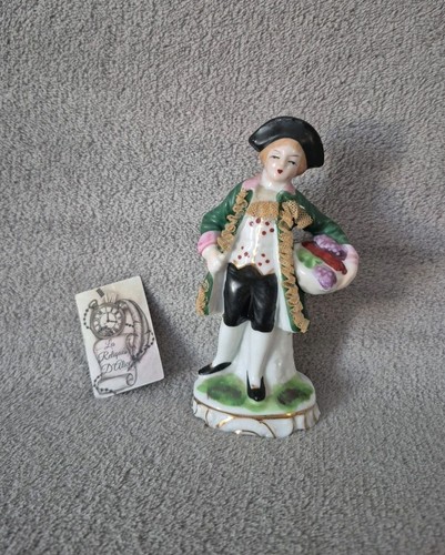 Statuette marquis - , en