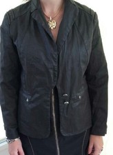 Veste courte  EVA KAYAN ENDUIT CIRÉ  CHOCOLAT  TAILLE 42 