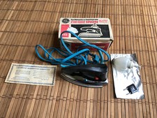 GENERAL ELECTRIC SPRAY, STEAM & DRY TRAVEL IRON MODEL F49 WITH BOX, TESTED 