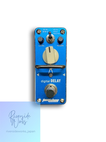 Digital delay effect pedal - digital,