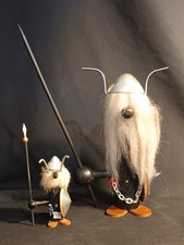 2 figurines viking troll teck