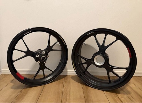 Jeu roues avant - de,
