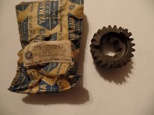 NOS Yamaha 3RD Pignon Gear DT1