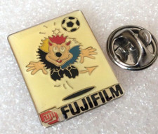 pin's lapel pins photo