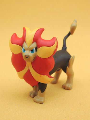 Némélios pyroar pokémon - -,