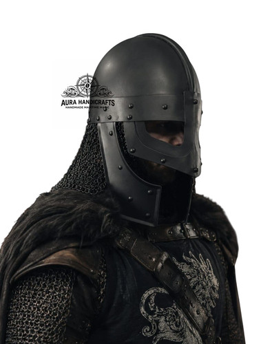 Casque médiéval guerrier