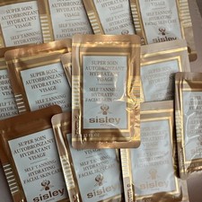 Sisley. Super Soins Auto Bronzant Visage .  Total 40 ML