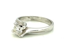 MAGNIFIQUE BAGUE OR 18 CARATS