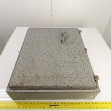 76.2cm x 61cm x 6 " Acier à Charnière Porte Support Mural Boitier Électrique (