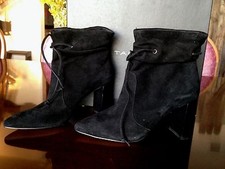 NEW! TAHARI KONNER BOOTIE Size