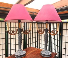 paire de grandes lampes de salon style baroque