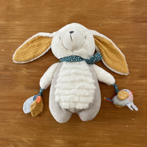 Doudou lapin tape l oeil - l1/, l'oeil