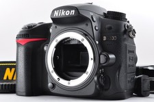 Appareil photo reflex numérique Nikon D7000 Boîtier seul nombre d'obturateurs...