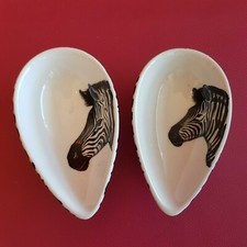 2 coupelles à avocat