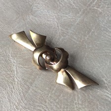 Broche en Plaqué Or Forme De