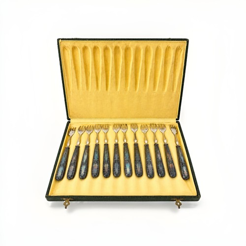 Coffret fourchettes à - de,