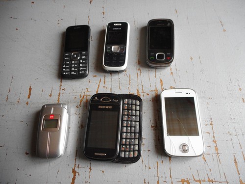 Lot téléphone portable - ,