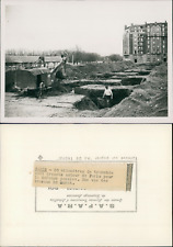 Paris en guerre, tranchées de défense passive Vintage silver print Tirage ar