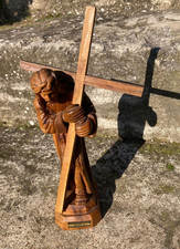 Christ Portant la Croix - Bois
