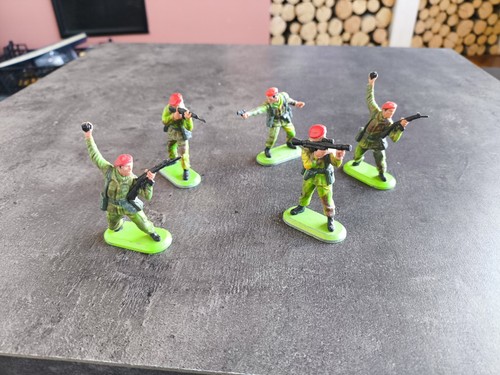 Vintage britains super - vintage,