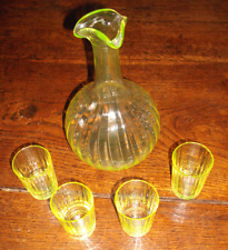 Service à liqueur 4 verres et carafe en ouraline jaune art déco