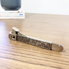 Coupe-cigare ancien en métal argenté – Décor ciselé style XIXe siècle