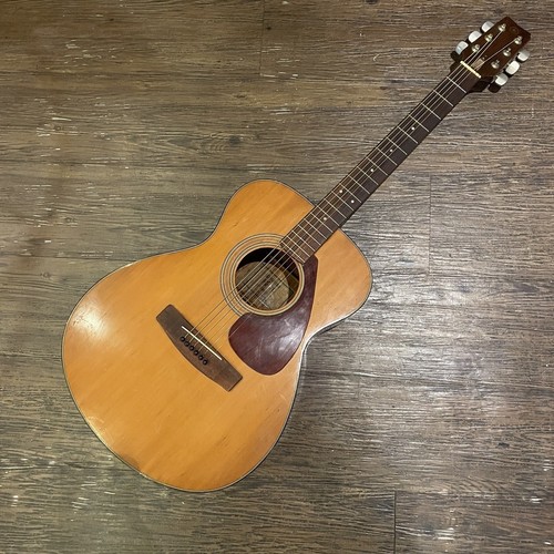 Yamaha 170 acoustic guitars - acoustic,