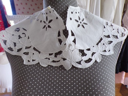 Col ancien broderie richelieu - col,