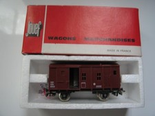 Wagon Fourgon P.V. à feux AR