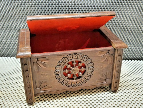 Ancienne jolie boîte - ancienne,