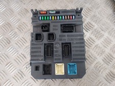 Boitier BSI P06 - PEUGEOT 207 1.4L VTI 95CV - Référence : 9663798280