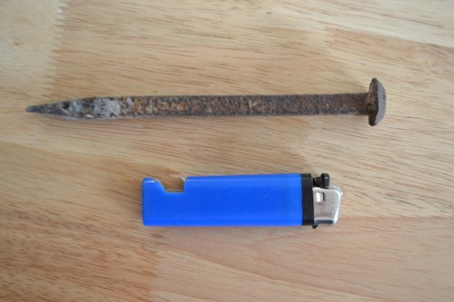 Ancien grand clou - ancien, en