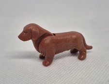 BASSET  TECKEL MARRON CLAIR