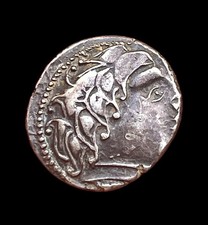 PICTONS / BITURIGES / CARNUTES - CENTRE-OUEST, Incertaines Drachme aux 2 chevaux