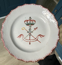 Belle Assiette Faience Est Les