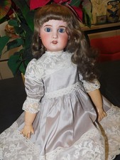 poupée ancienne SFBJ PARIS