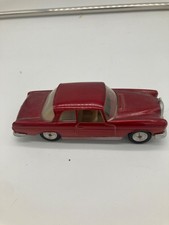 Solido Mercedes 220 SE très