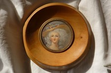 Miniature très fine dans un