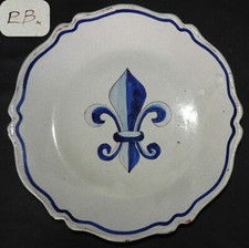 Assiette en FAIENCE DE MALICORNE - Décor FLEUR DE LYS (PBx)