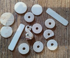 Rare Lot De Jeton En Os + Pion