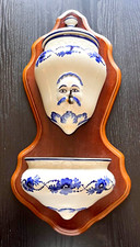 Fontaine murale en porcelaine de style provençal (60x28x15)