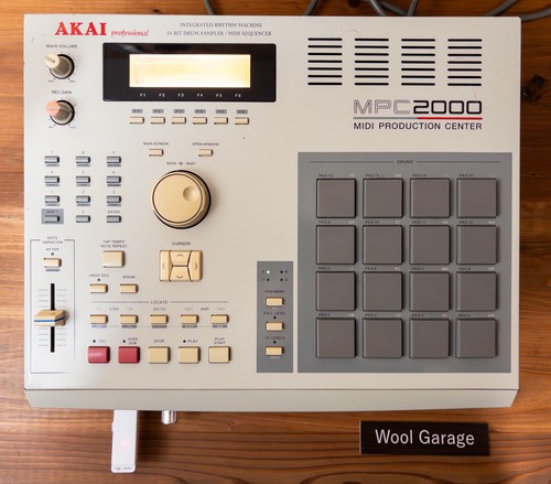 Akai mpc2000 sampler mo - mpc2000,