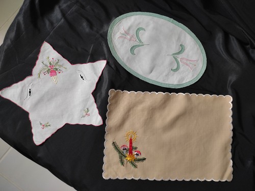 Lot napperons anciens - lot,
