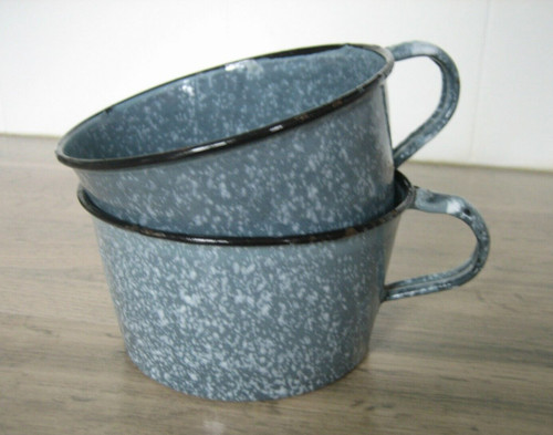 Ancienne tasse tôle - ancienne, en