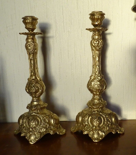 Paire bougeoirs religieux - ,