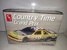 MAQUETTE AMT/ERTL 6732 - 1/25