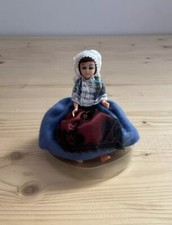 Poupée Folklorique Régionale